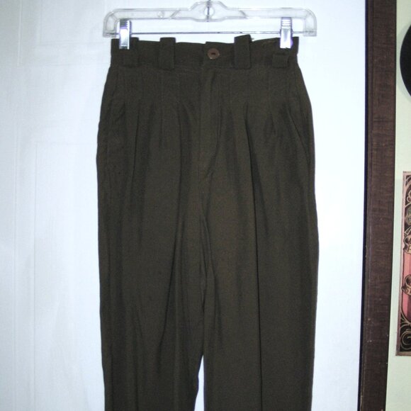 DARK OLIVE GREEN HIGHRISE PANTS 5/6 - Picture 1 of 4